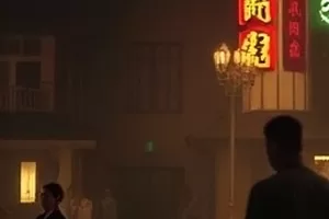 行业剧《第七码头》横版海报，集装箱吊机与夜班灯光