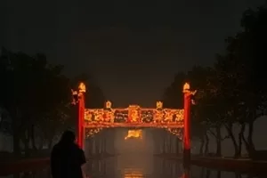 都市剧《北纬三十度邮局》横版海报，绿色邮筒与深夜街口